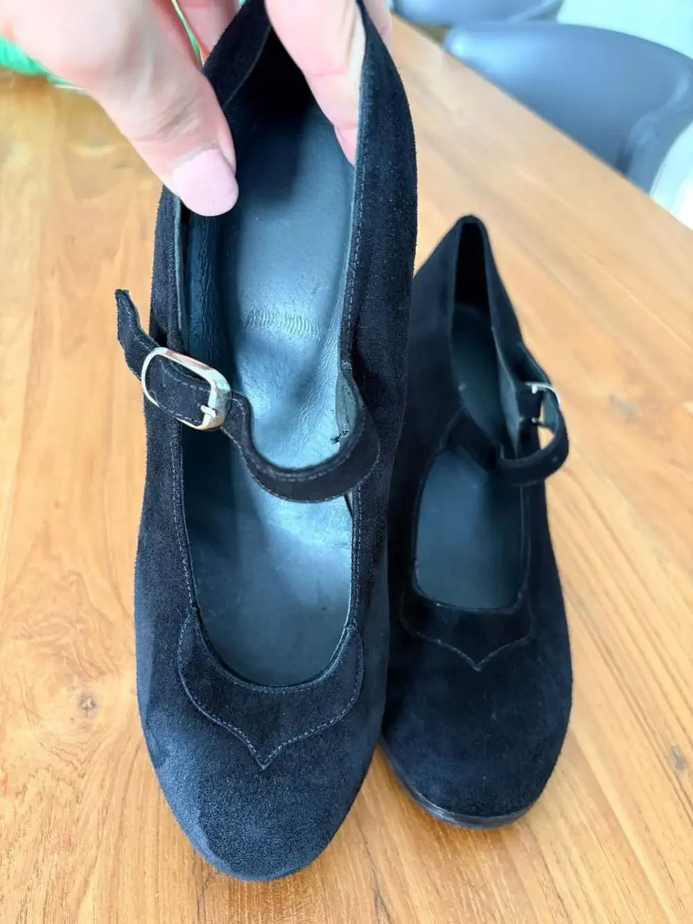 Mercedita de Abra Suede Flamenco Heels with Buckle Size 39/US 8.5-9